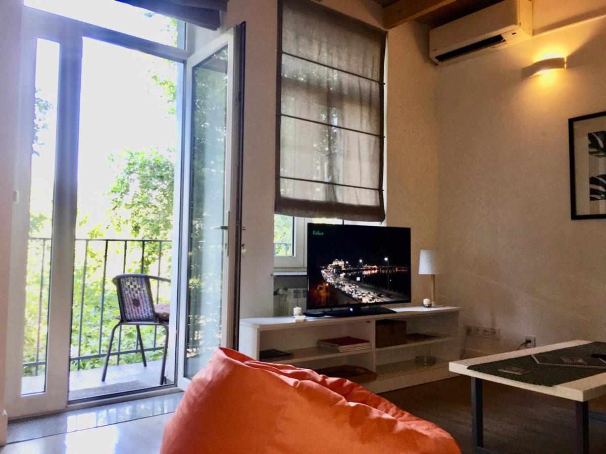 Apartamento The White Loft Tiflis Exterior foto